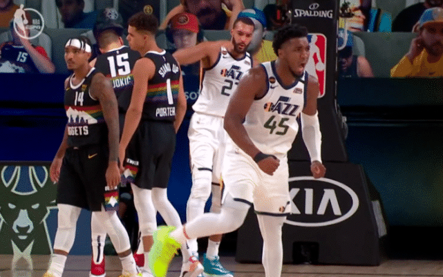  二十二岁新星单场制造四球助队翻盘  